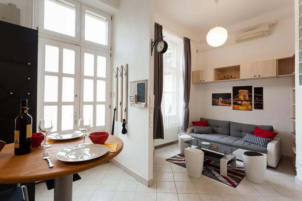 בודפשט Feel At Home Apartment מראה חיצוני תמונה